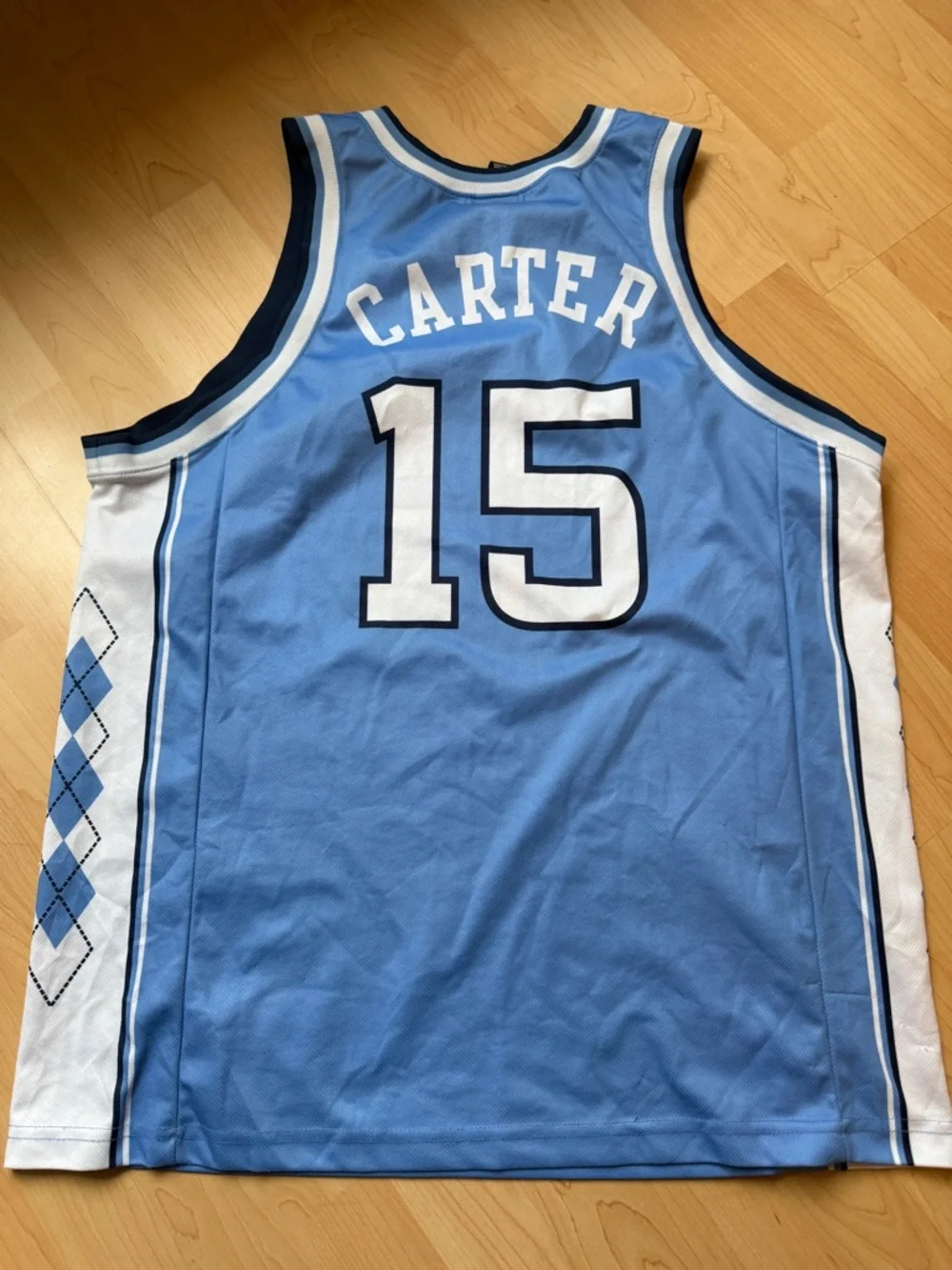 Jordan Brand North Carolina #15 VINCE CARTER Jersey - Picture 2 of 6